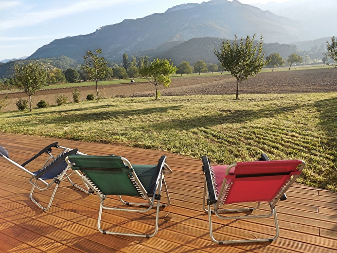 Terrasse avec vue montagne