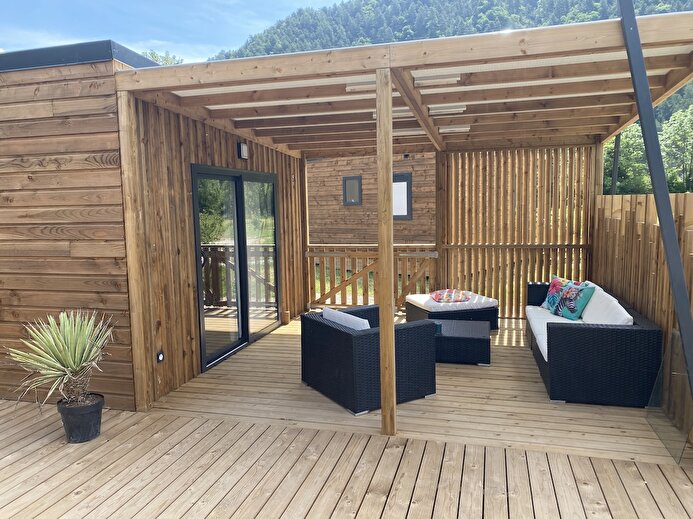 Lodge salon de terrasse Ambane