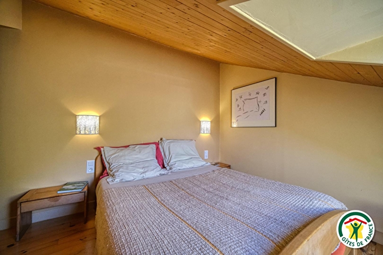 La chambre : lit 1x140