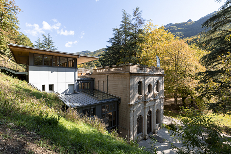 Auberge des Dauphins - Maison de Site de la Forêt de Saoû