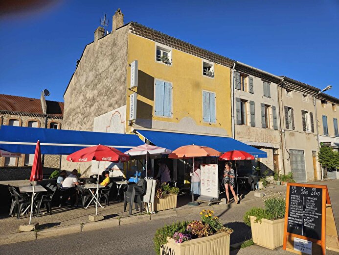 Restaurant et sa terrasse