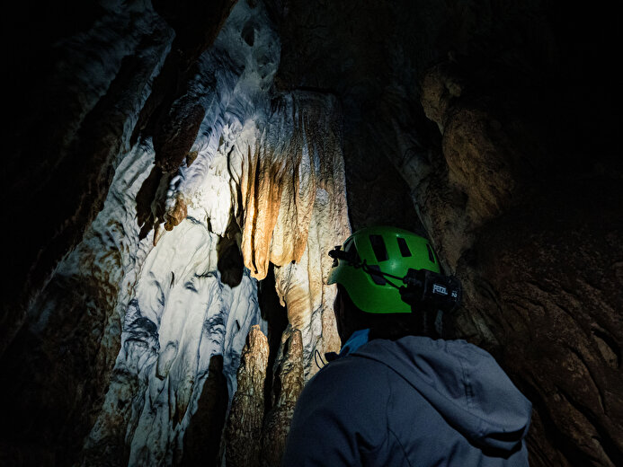 Accent Spéléo- Caving Guide