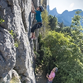 Location matériel via ferrata station Lus-La-jarjatte