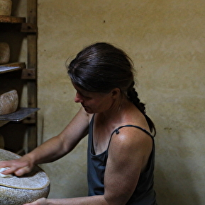 Frottage des fromages